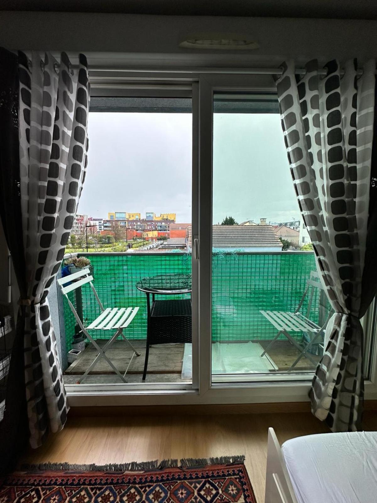 Chez Daniel, Un 2 Pieces Proche De Paris Stade De France 奥贝维利埃 外观 照片