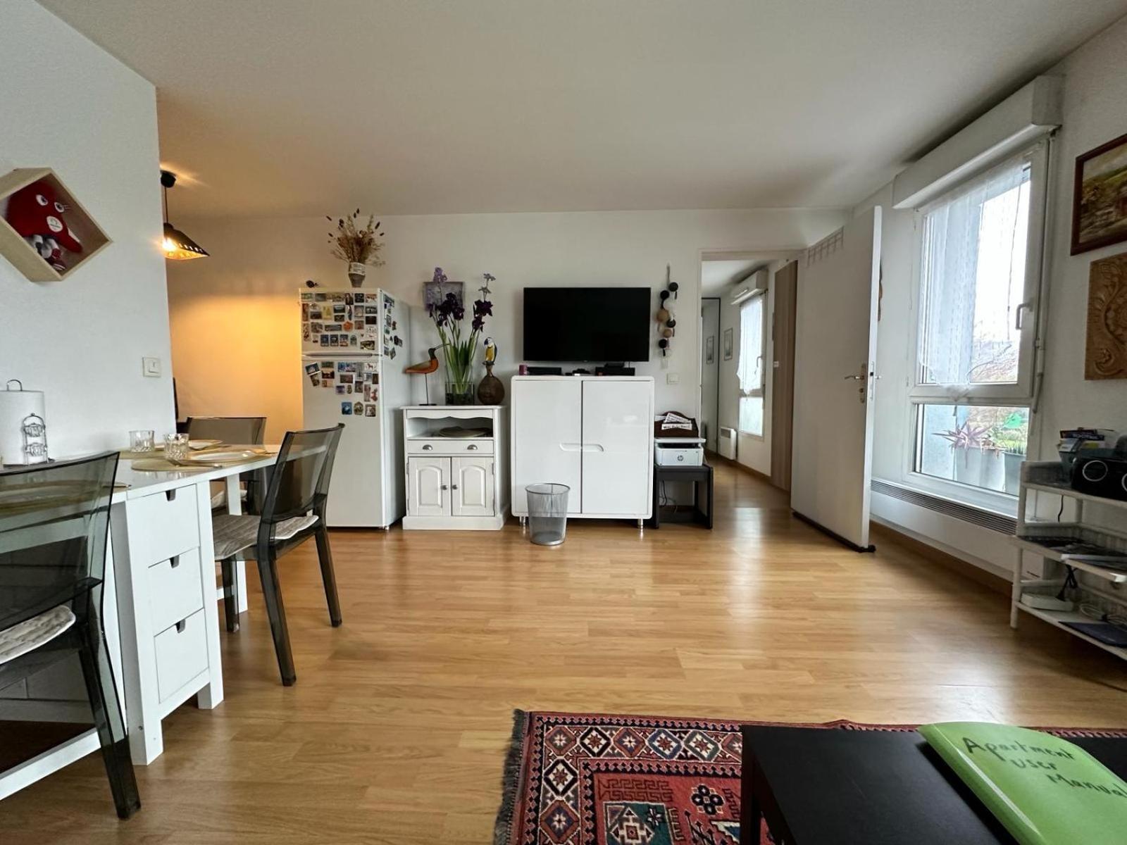 Chez Daniel, Un 2 Pieces Proche De Paris Stade De France 奥贝维利埃 外观 照片